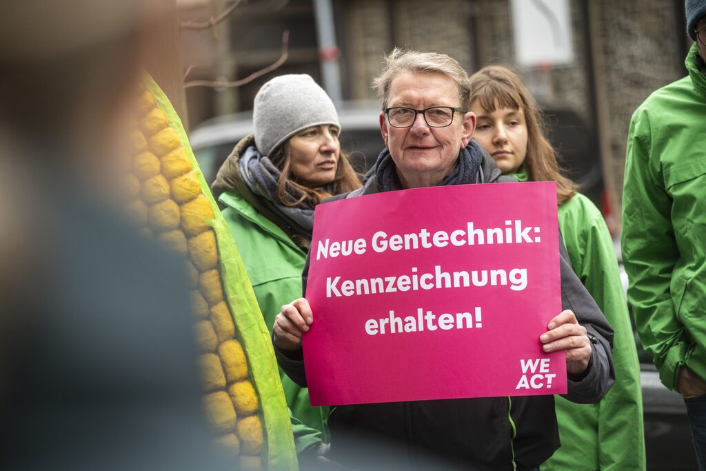 Übergabe einer Gentechnik-Petition an das BMLEH in Berlin